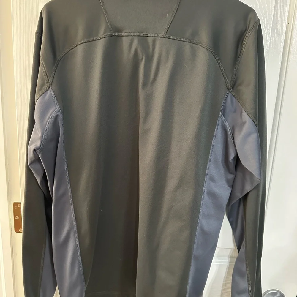 The North Face Men's Gray and Black Jacket